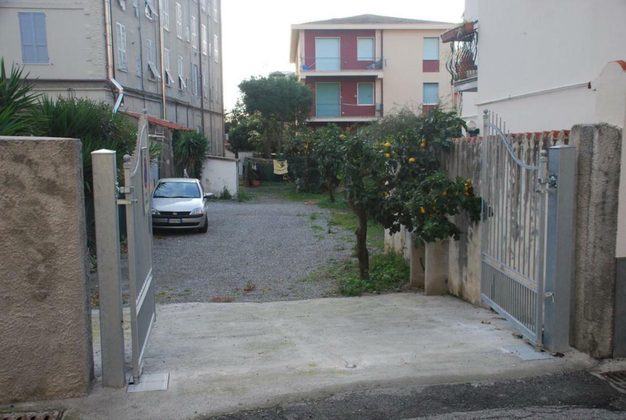 Tinetto Brezza Di Mare Appartement Deiva Marina Buitenkant foto
